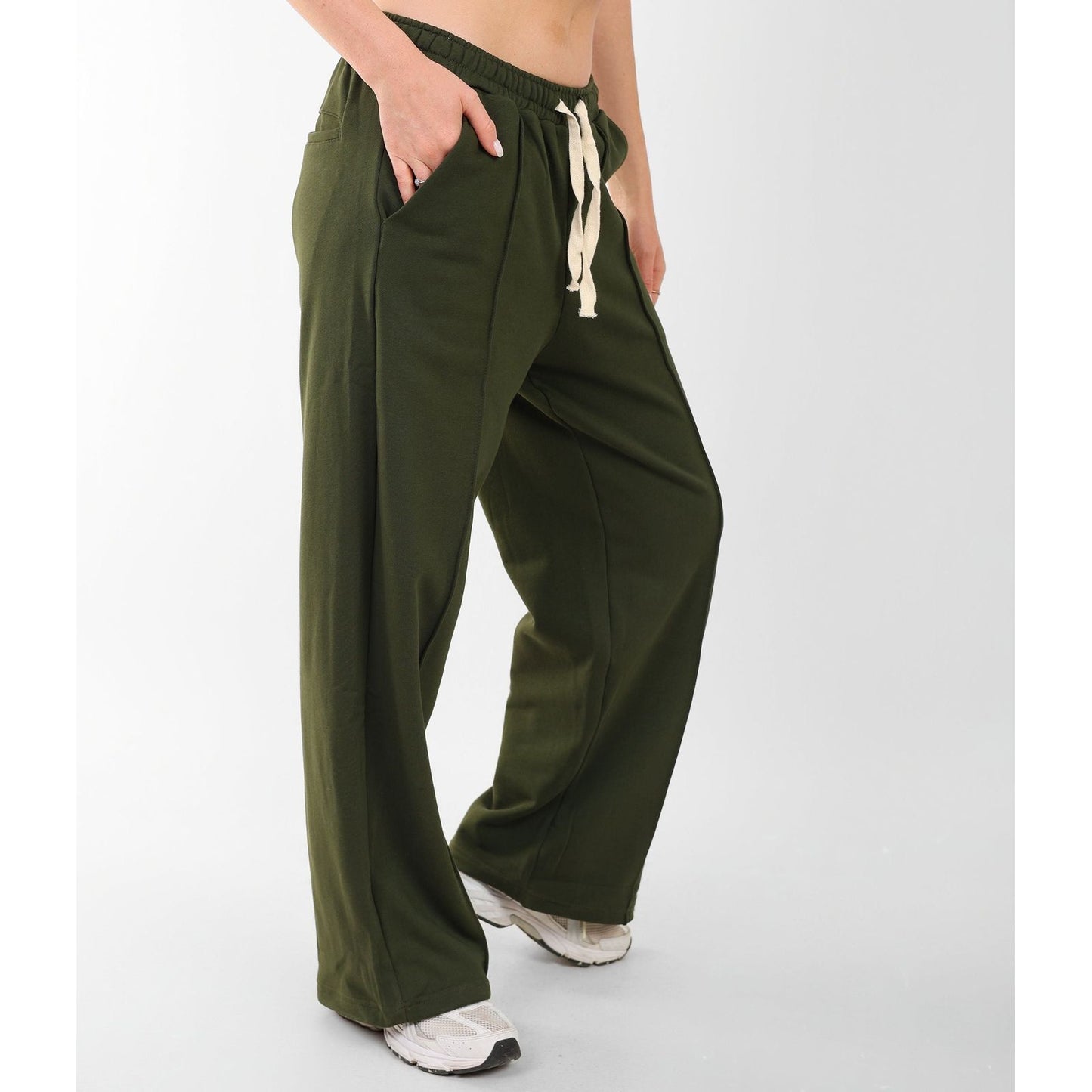 wideleg sweatpants over size line in front