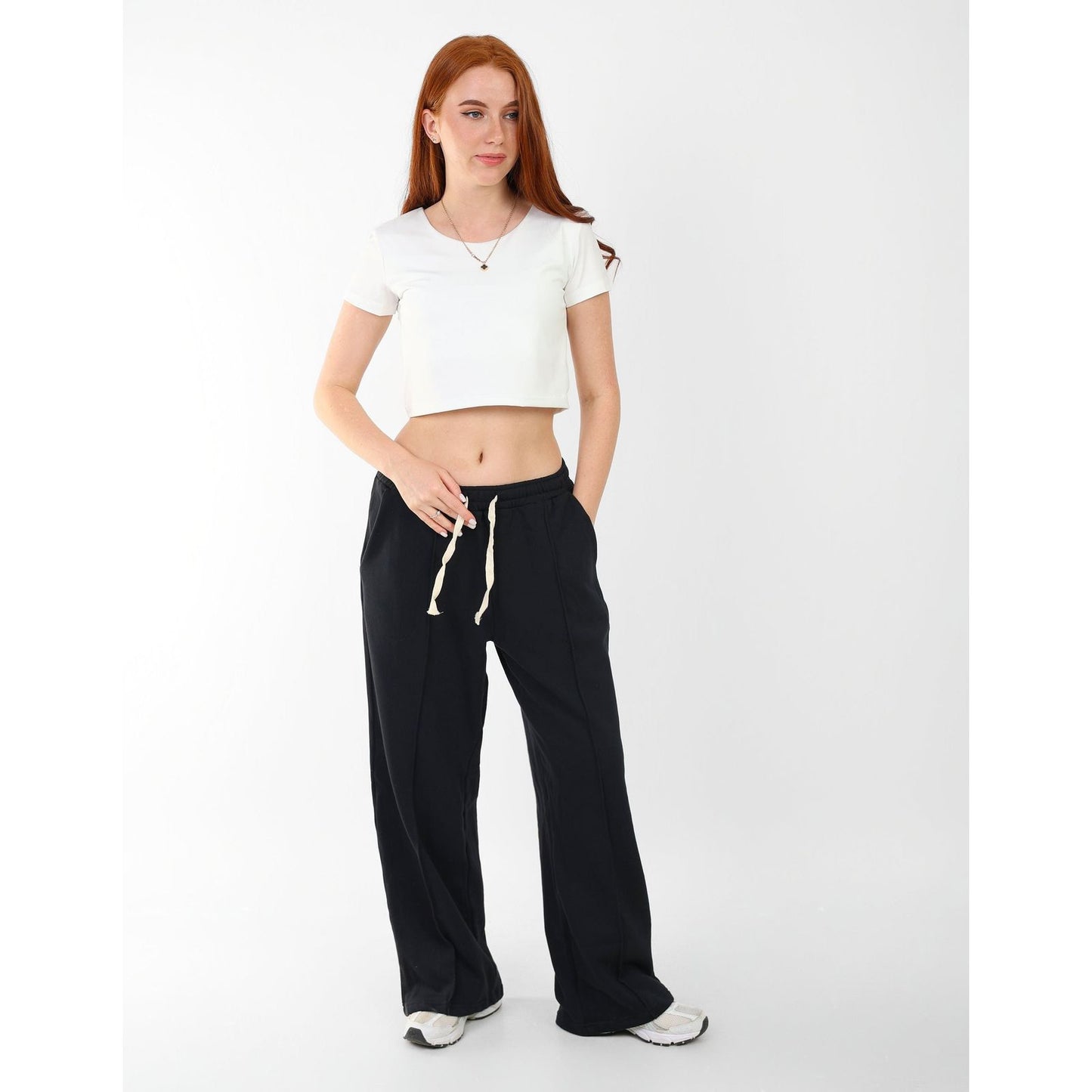 wideleg sweatpants over size line in  front