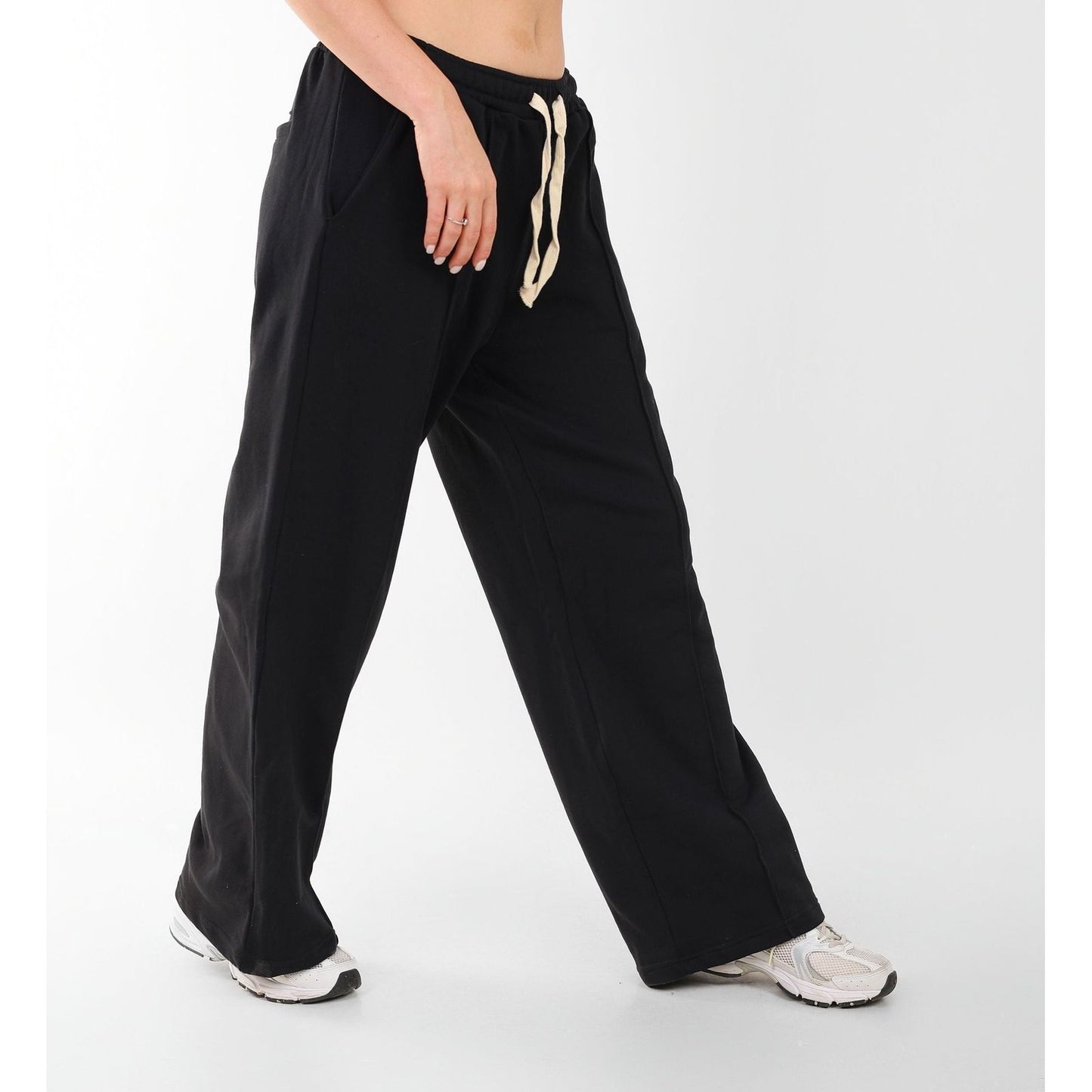wideleg sweatpants over size line in  front