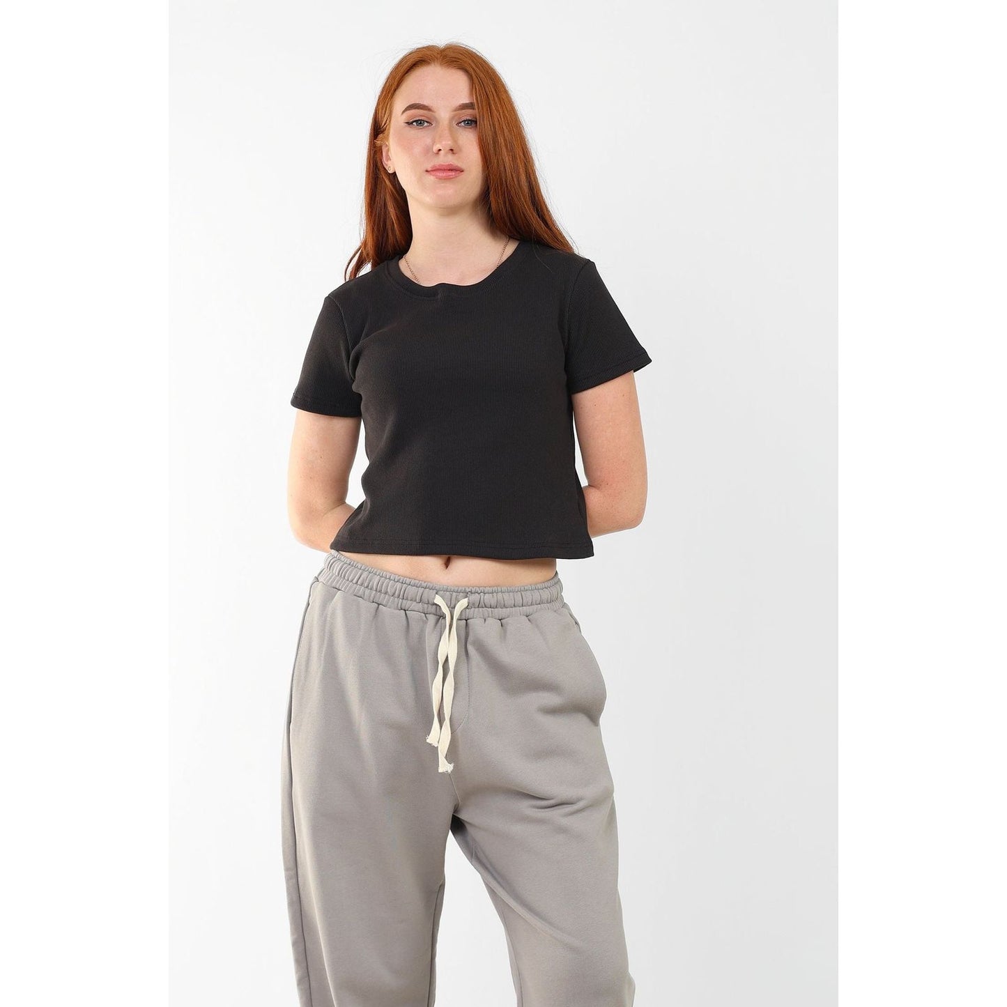 RIBBED ROUND NECK T-SHIRT