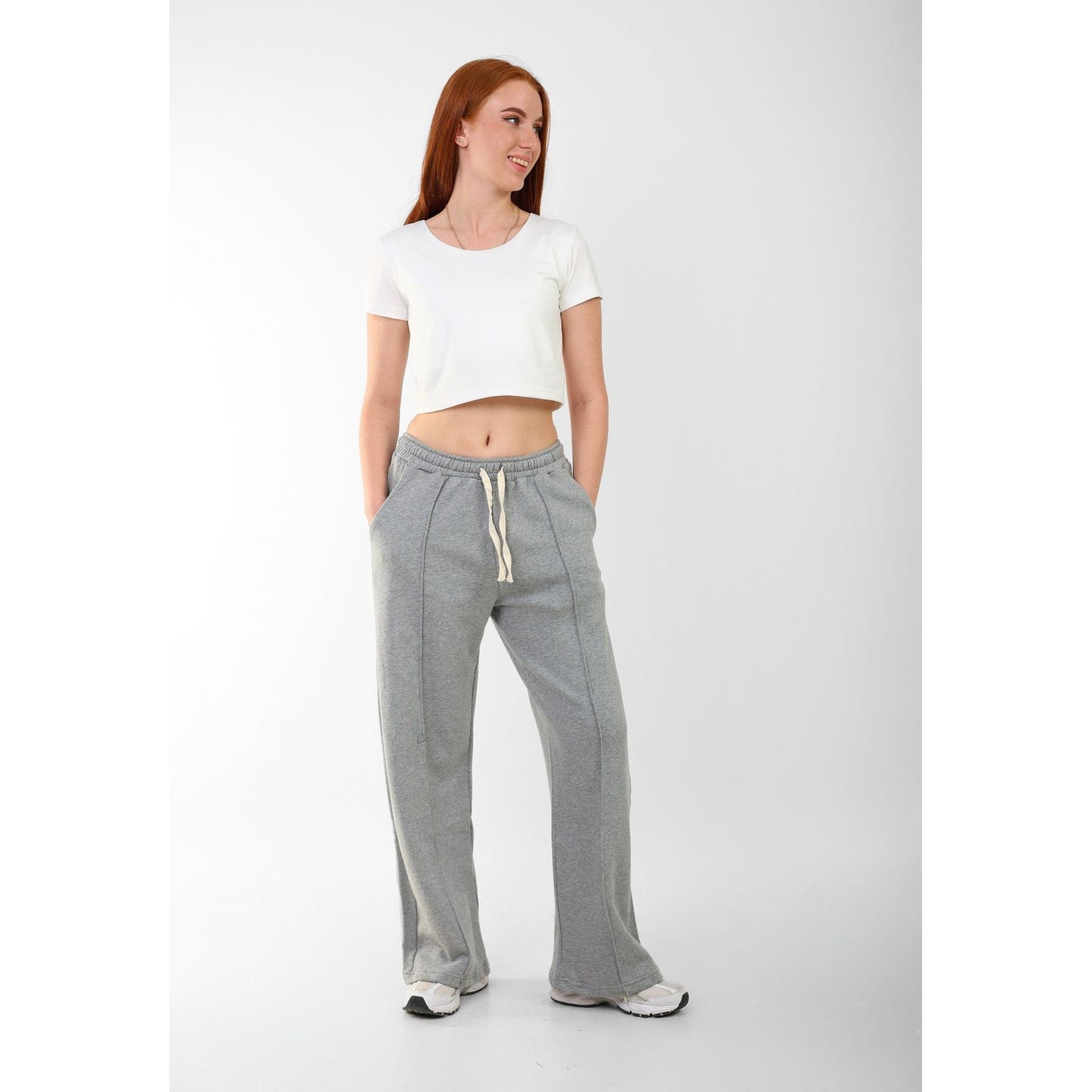 wideleg sweatpants over size line in front