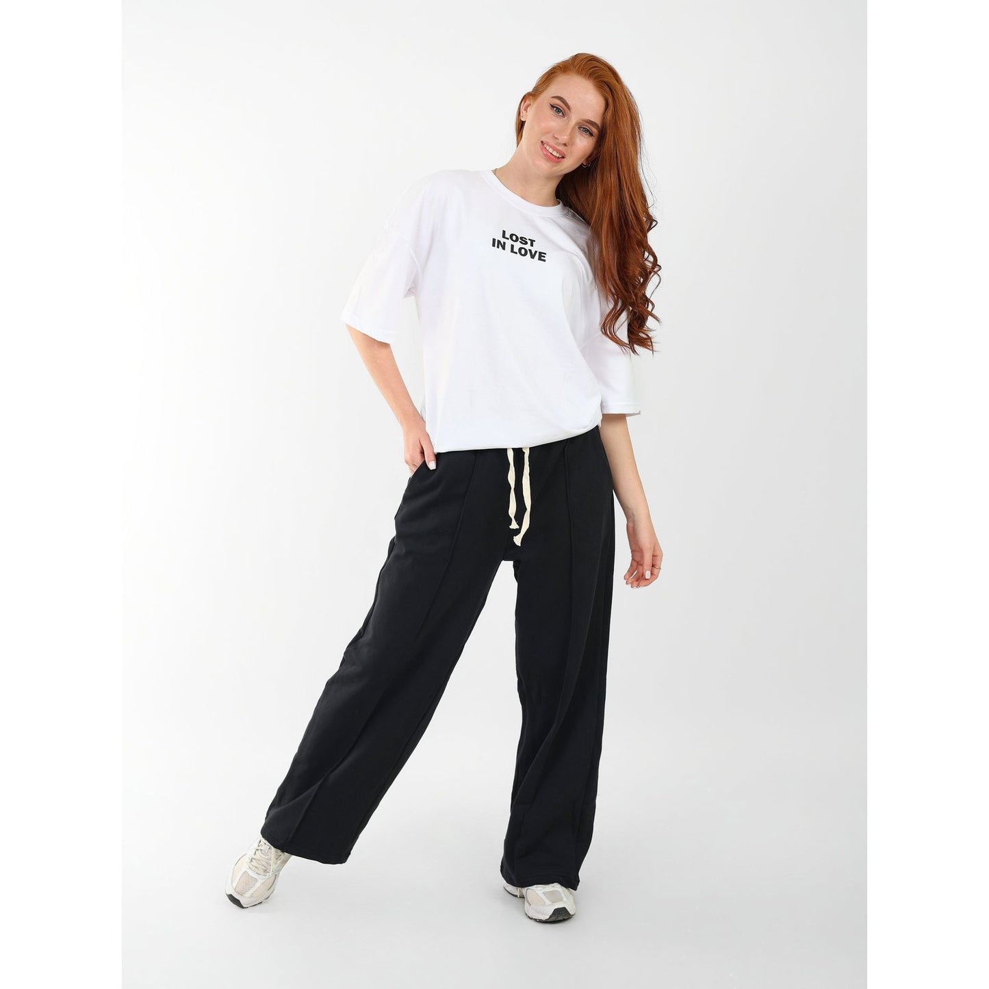 White T SHIRT over size  lost in love