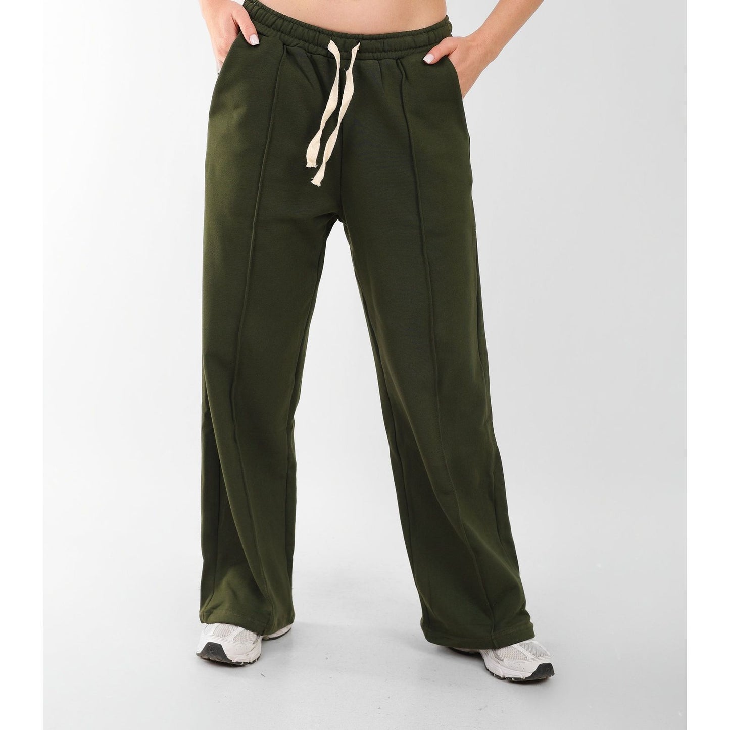 wideleg sweatpants over size line in front