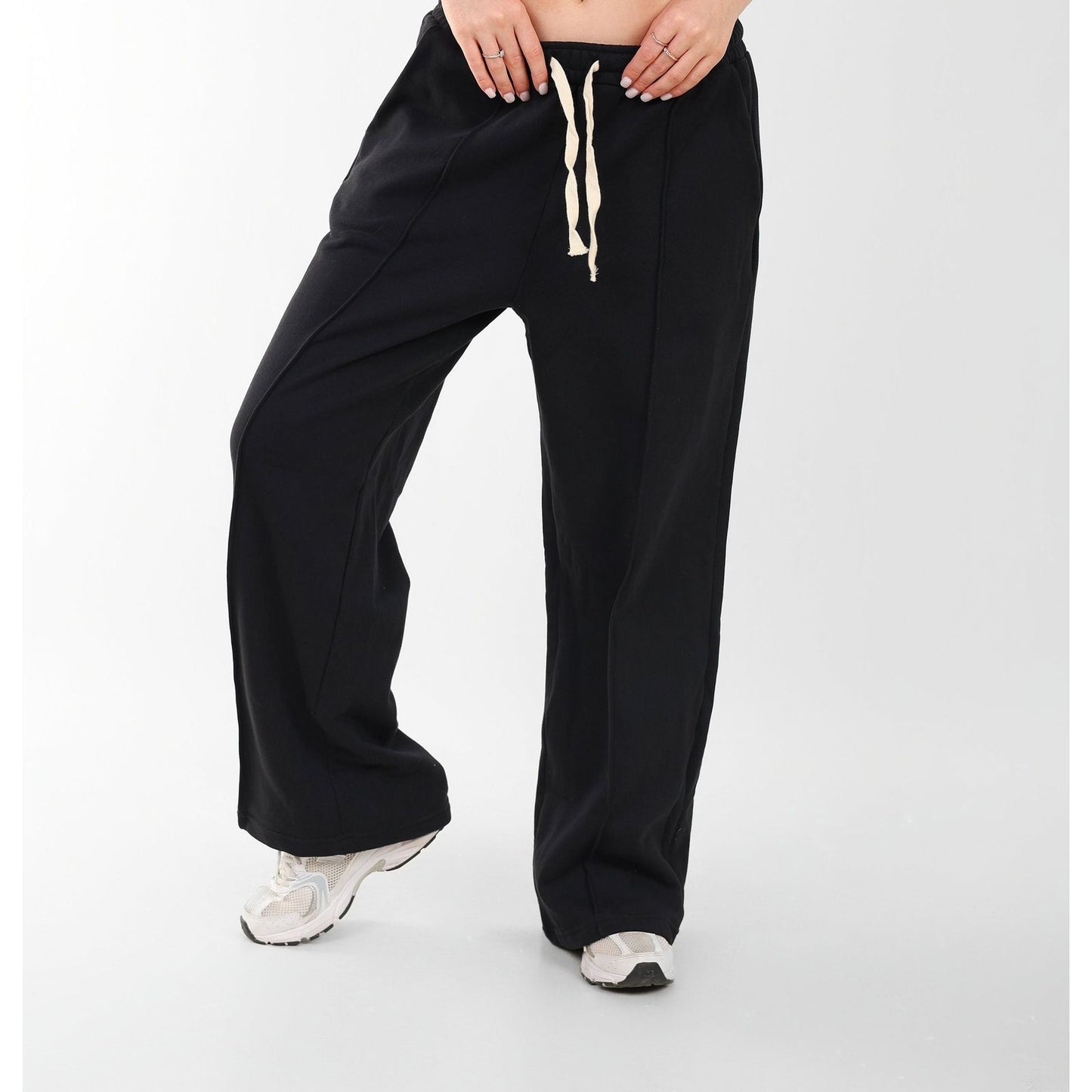 wideleg sweatpants over size line in  front