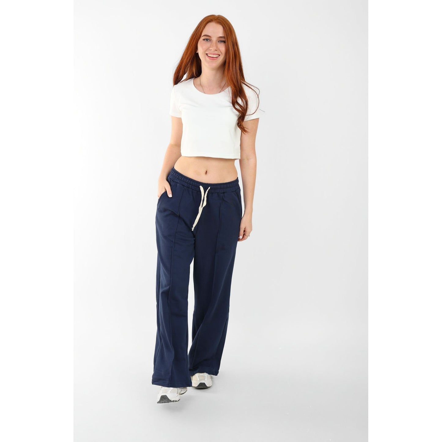 wideleg sweatpants over size line in front