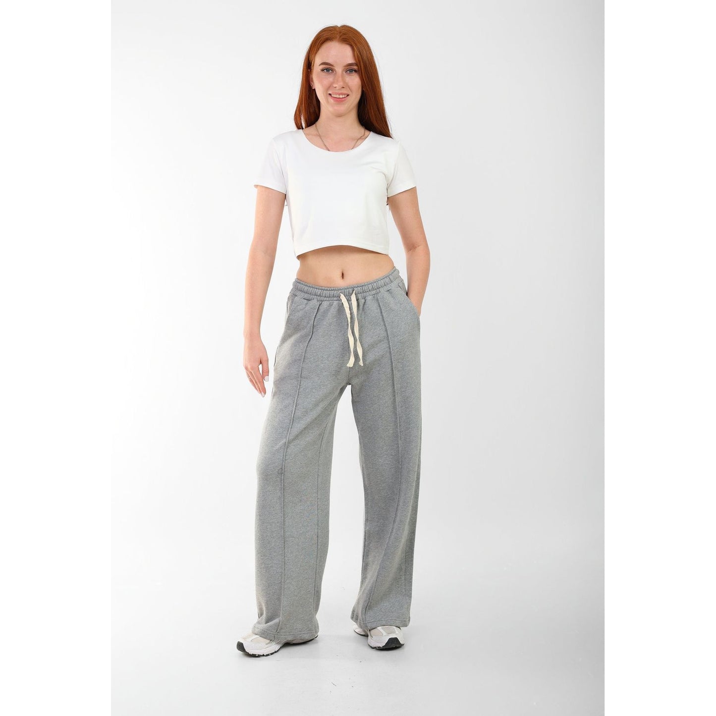 wideleg sweatpants over size line in front